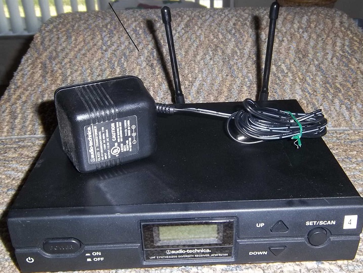 Audio-Technica ATW-R2100 Wireless Mic Receiver audio receivers